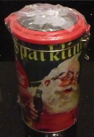 4055-5 € 6,00 coca cola voorraadblik met klemsluiting kerstman met flesje